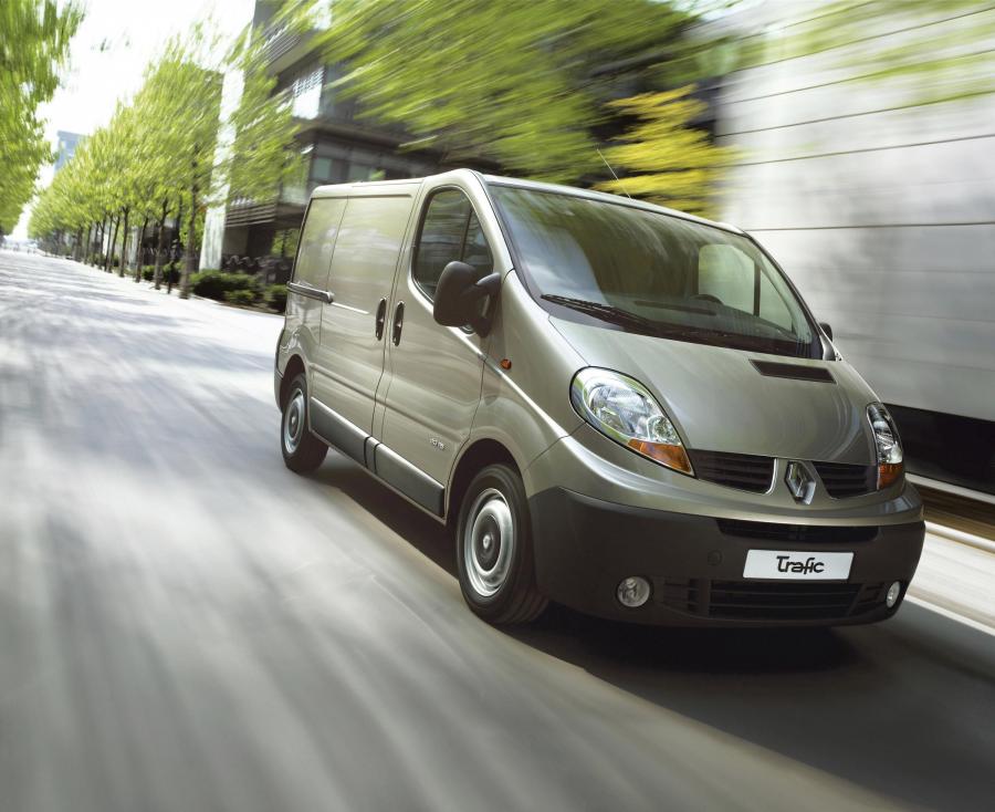  Renault Trafic Van 2006 года  (фото 5 из 15)